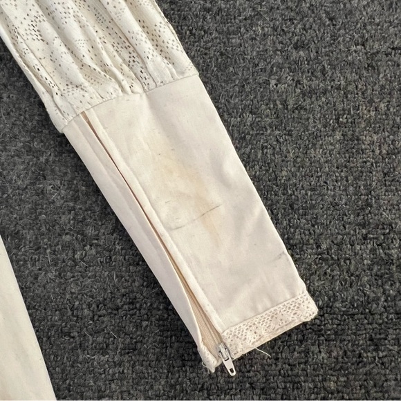 Authentic 1970s Vintage Gunne Sax Lace Embroidered Rose Prairie Dress - Picture 12 of 17